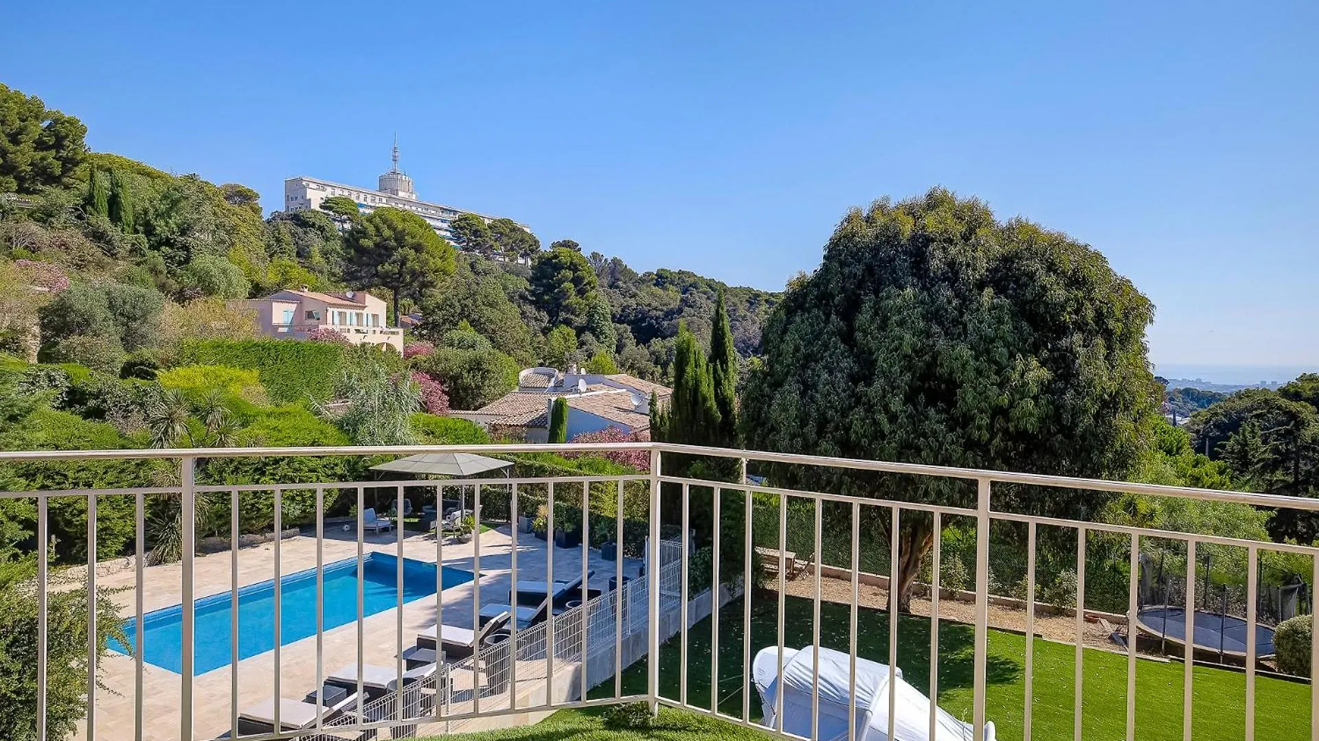 La Villa Julia Two Vallauris