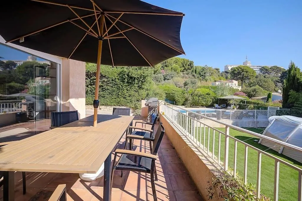 La Villa Julia Two Vallauris