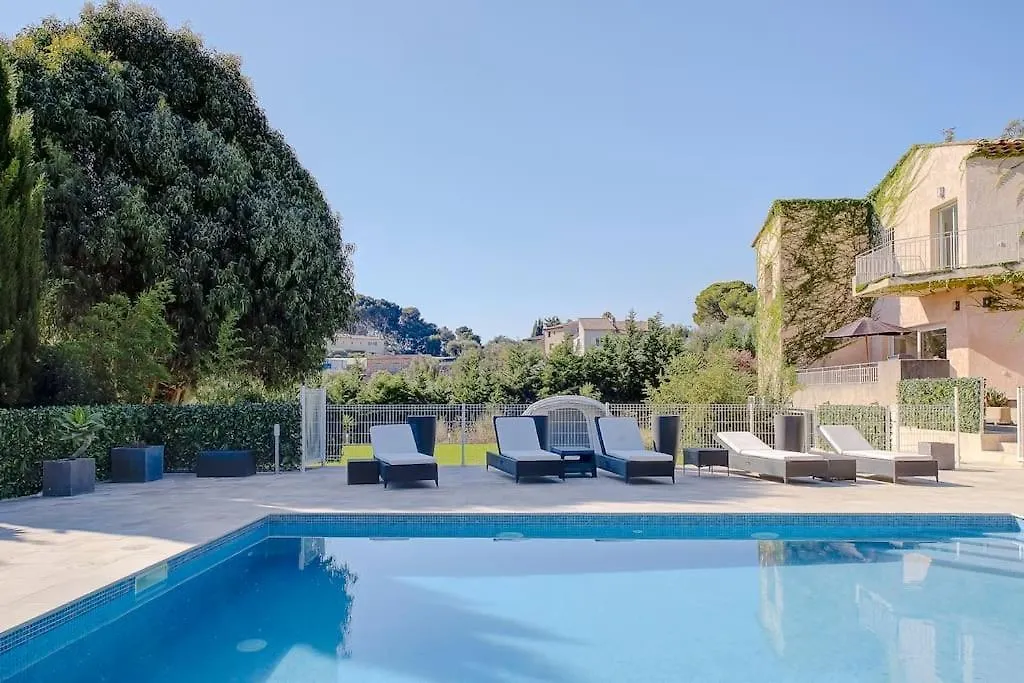 La Villa Julia Two Vallauris 0*,  Francja